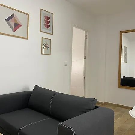 Precioso Con Patio/terraza Zona Centro Χέρεζ
